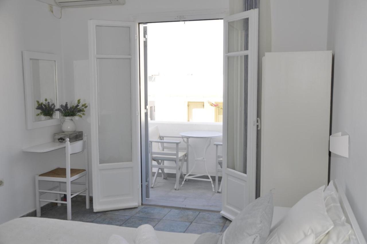 Pensión Vavanos Naousa (Paros)
