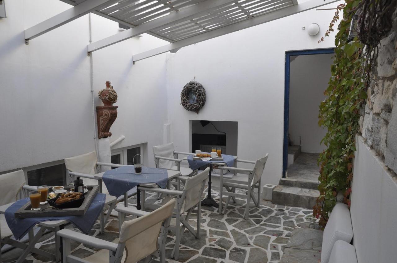 Vavanos Pensión Naousa (Paros)